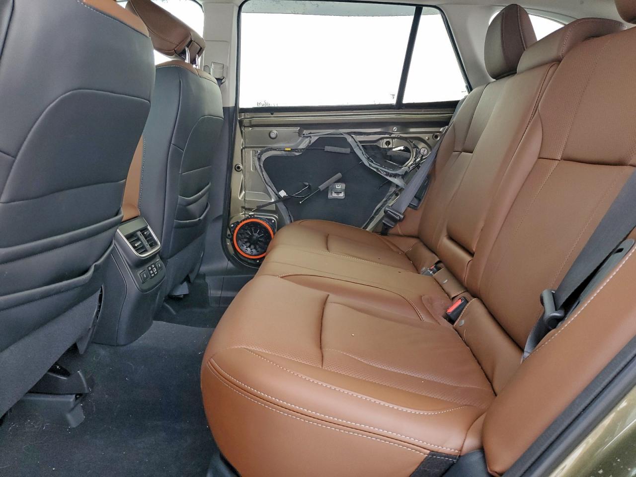 2025 SUBARU OUTBACK TOURING photo 11