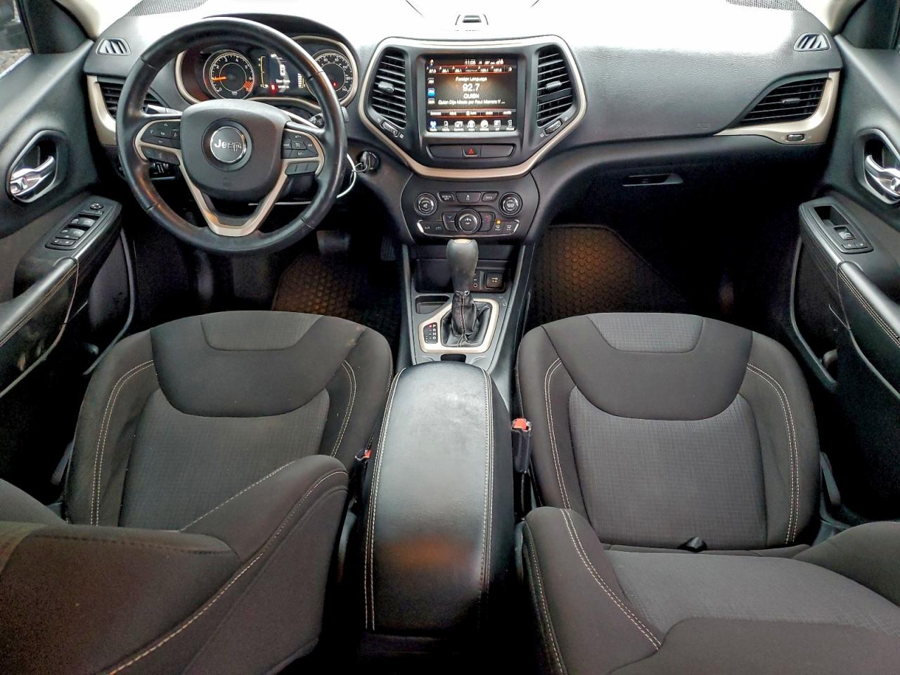 2015 JEEP CHEROKEE LATITUDE photo 8