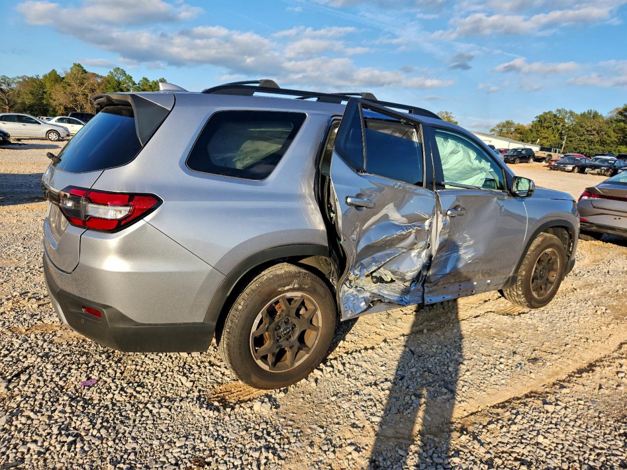 2025 HONDA PILOT EXL photo 3