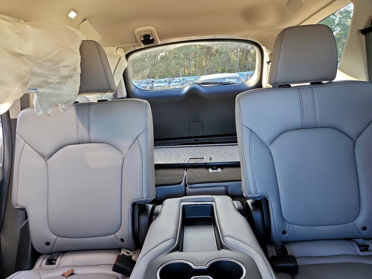 2025 HONDA PILOT EXL photo 10