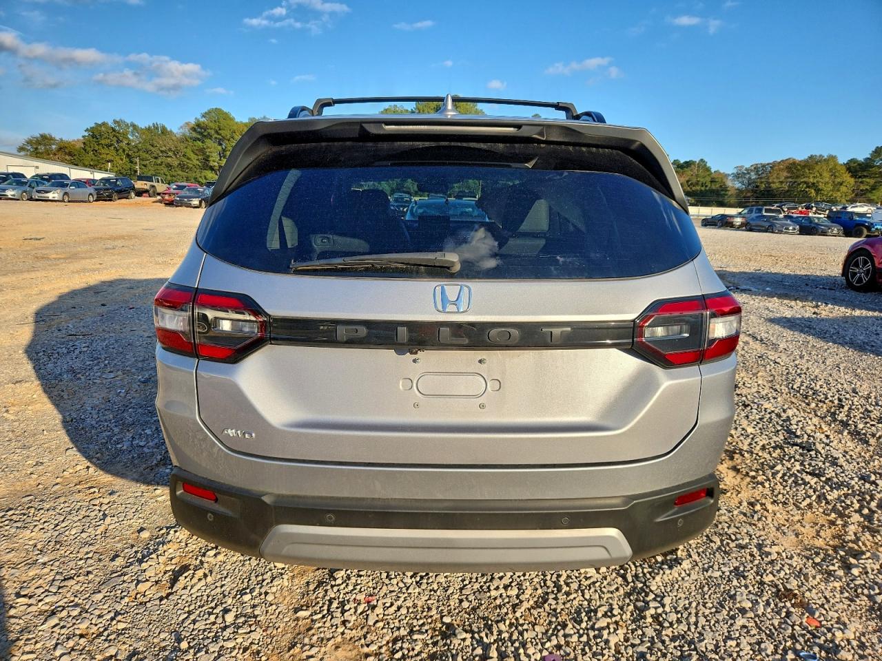 2025 HONDA PILOT EXL photo 6
