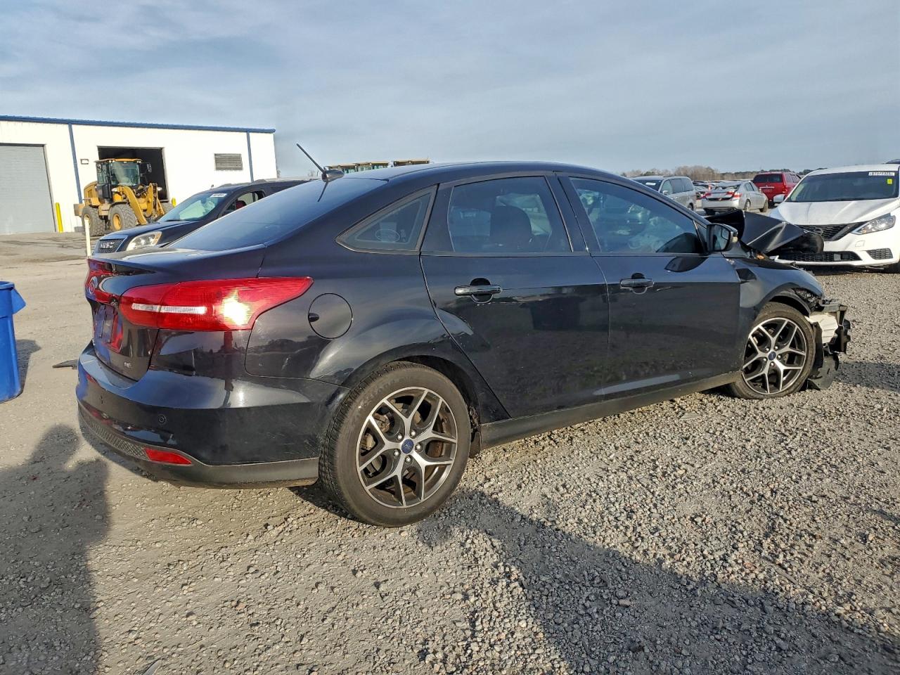 2017 FORD FOCUS SEL photo 3