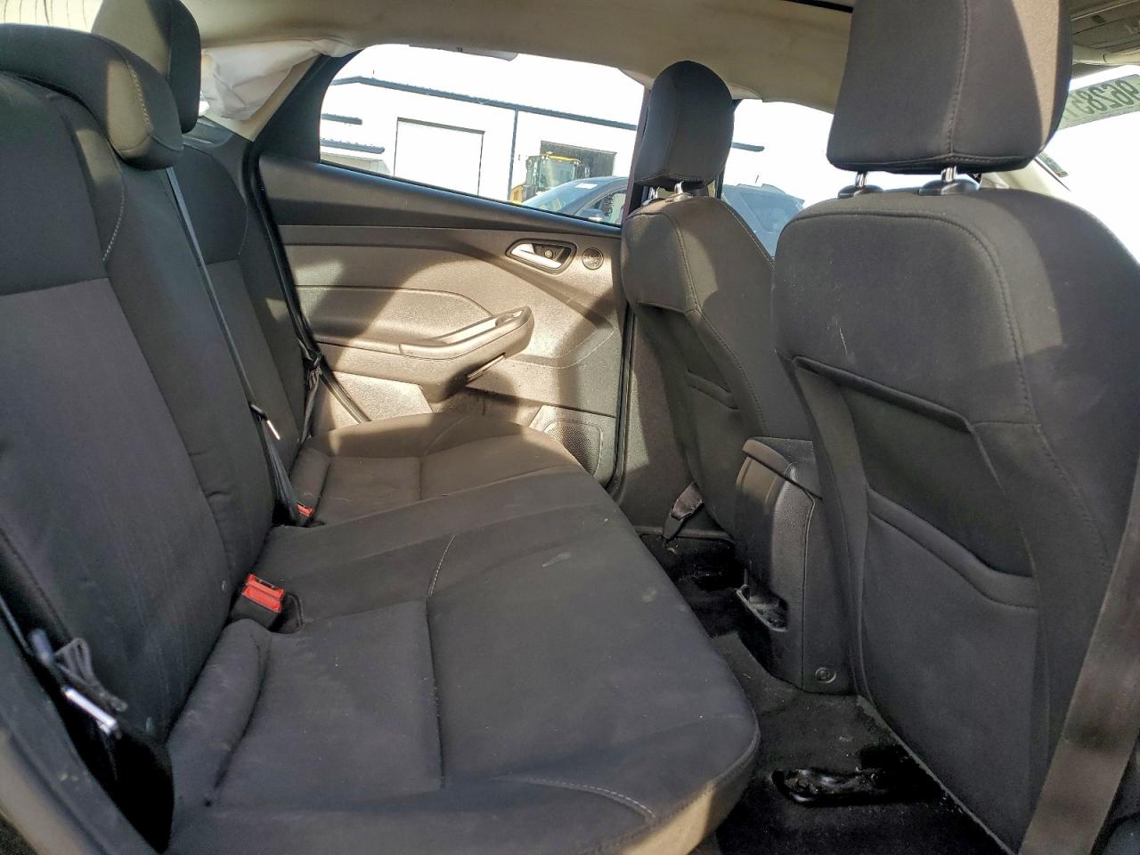 2017 FORD FOCUS SEL photo 10