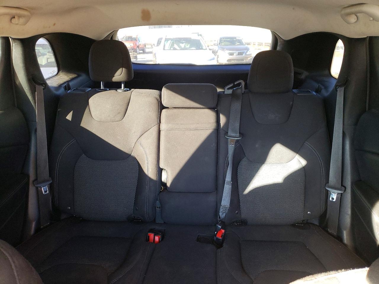2019 JEEP CHEROKEE LATITUDE photo 10