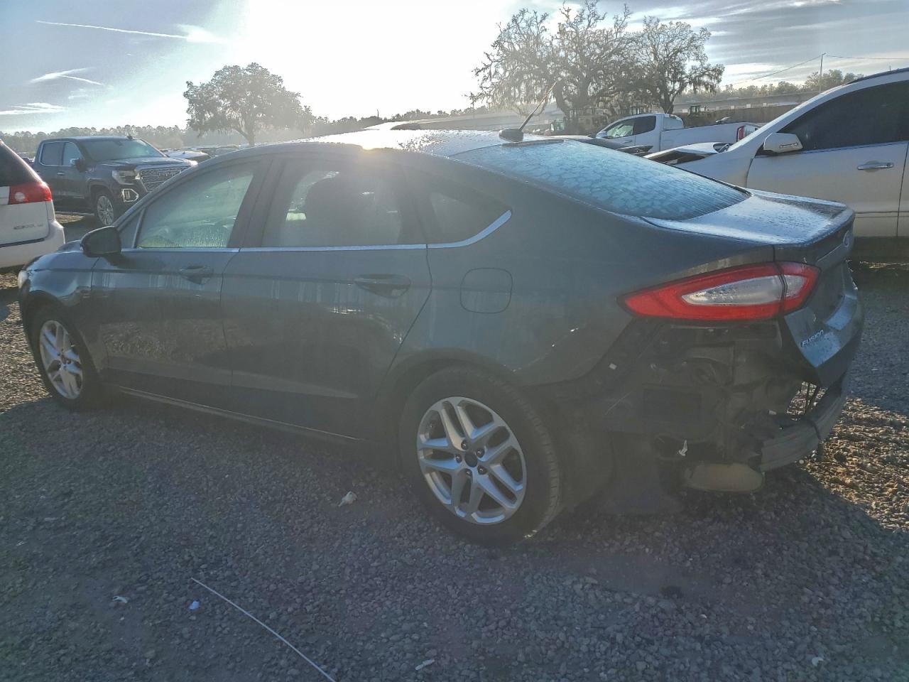 2016 FORD FUSION SE photo 2