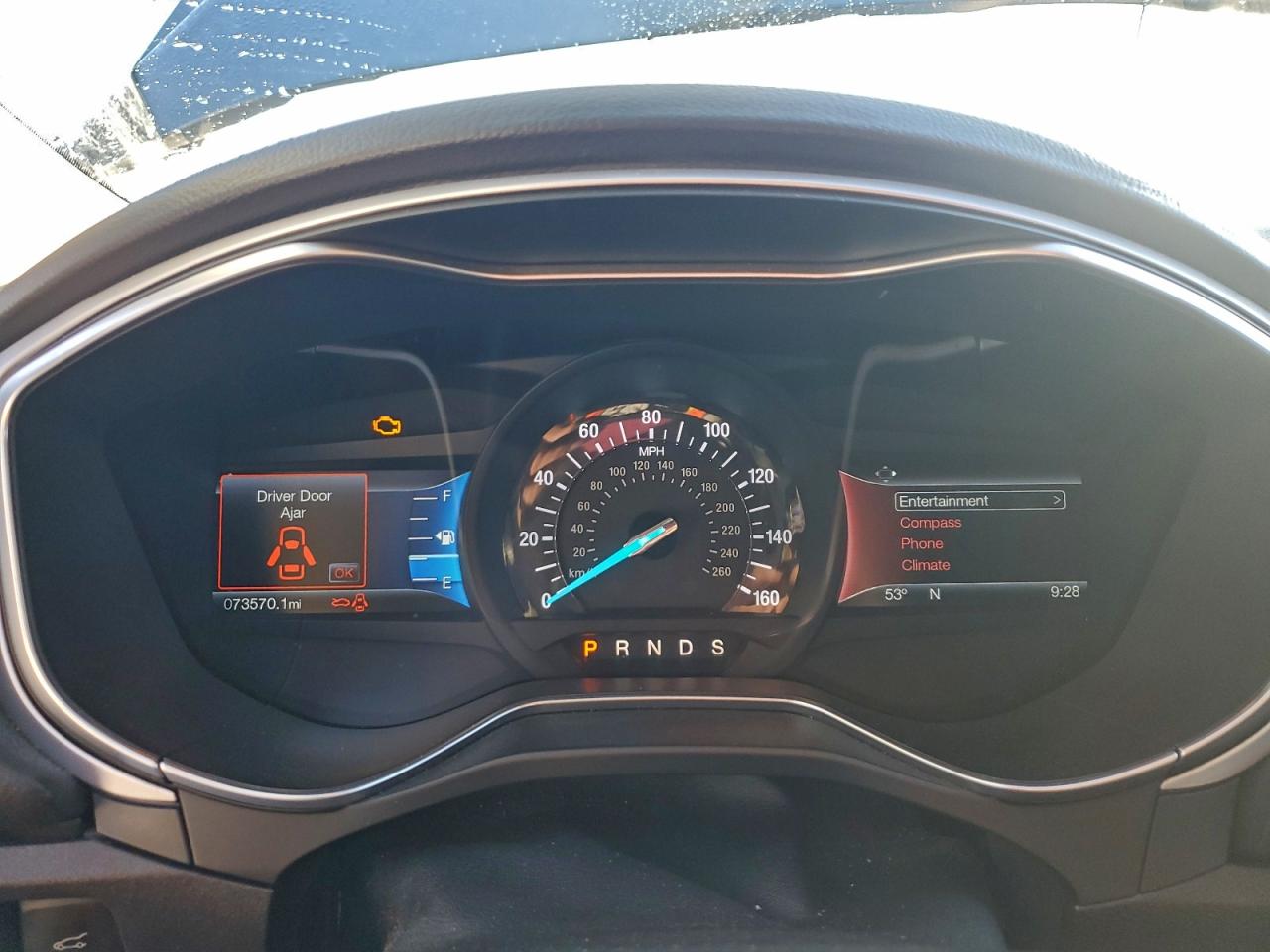 2016 FORD FUSION SE photo 9