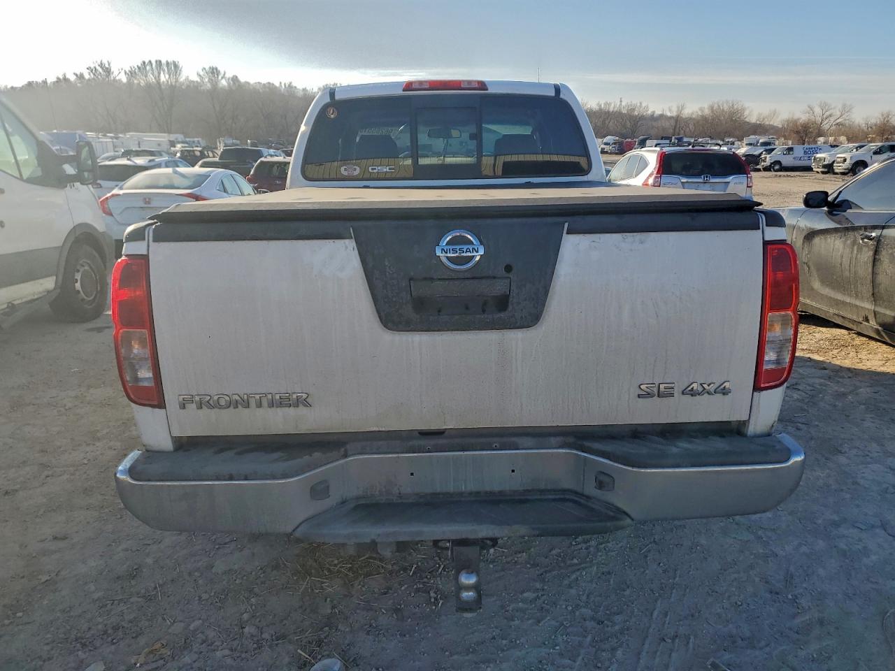 2010 NISSAN FRONTIER KING CAB SE photo 6