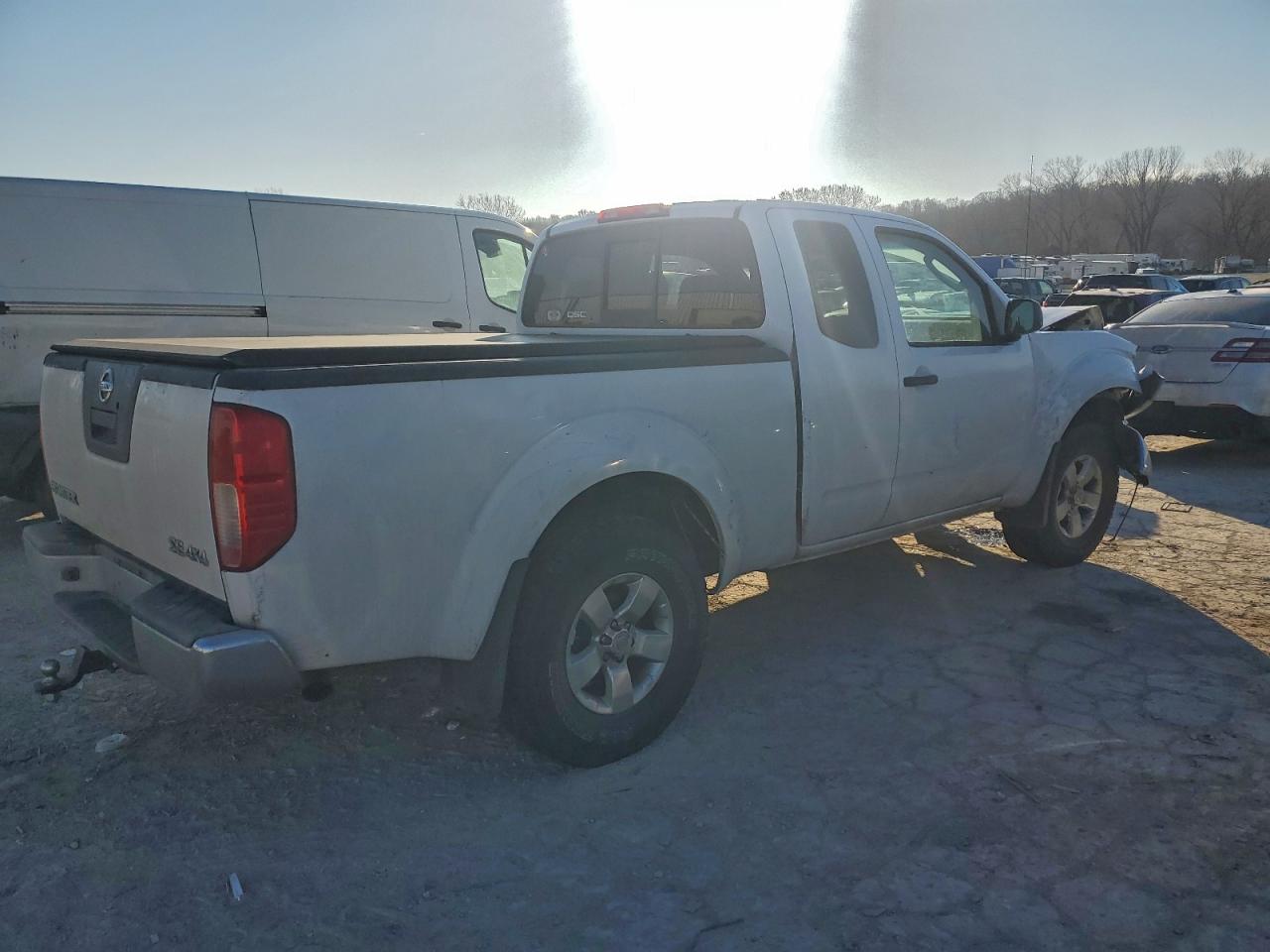 2010 NISSAN FRONTIER KING CAB SE photo 3