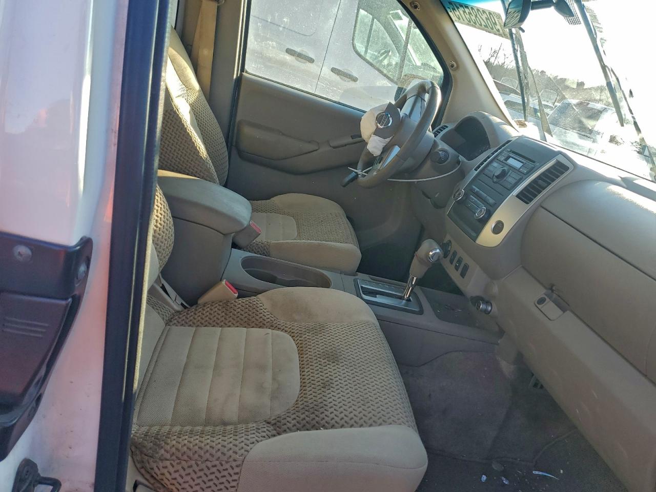 2010 NISSAN FRONTIER KING CAB SE photo 10