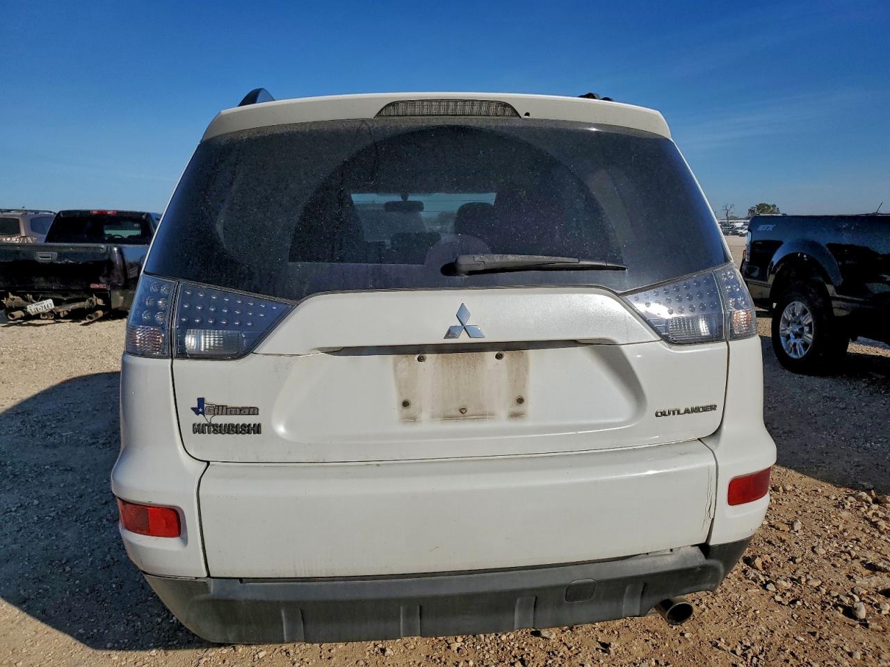 2013 MITSUBISHI OUTLANDER ES photo 6
