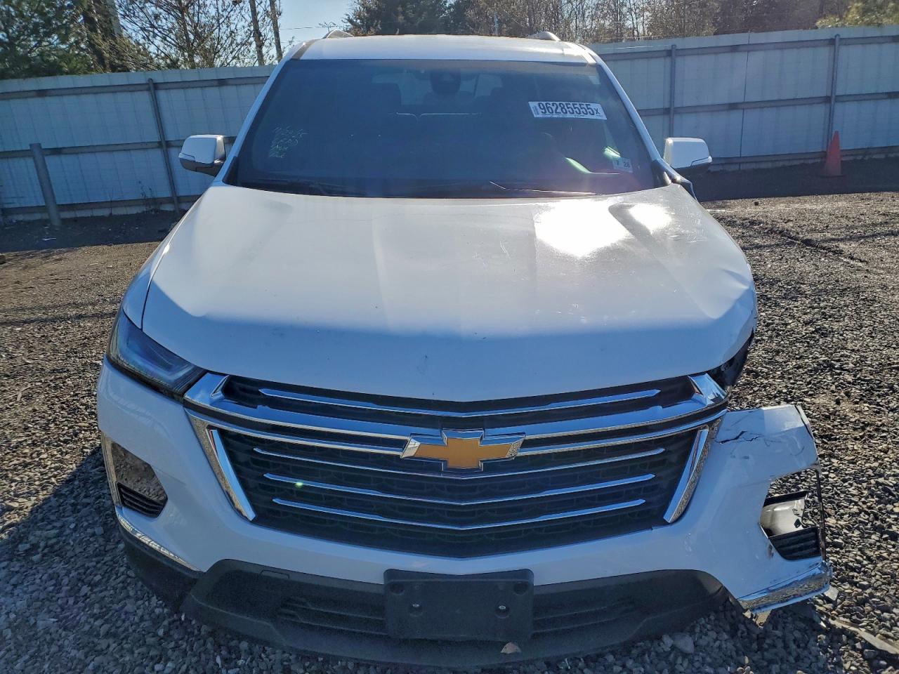2023 CHEVROLET TRAVERSE LT photo 5