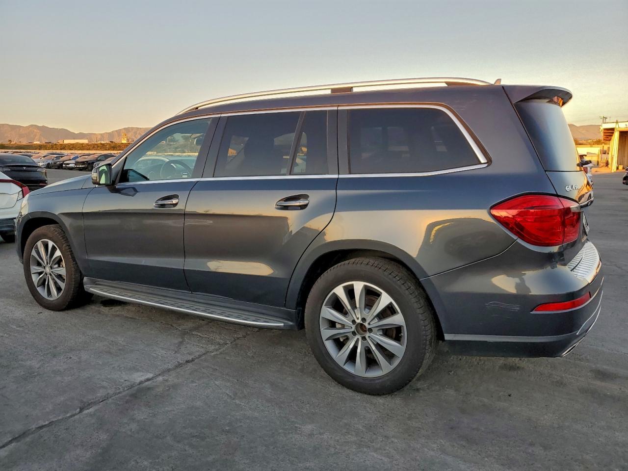 2014 MERCEDES-BENZ GL 450 4MATIC photo 2