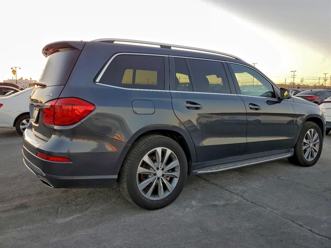 2014 MERCEDES-BENZ GL 450 4MATIC photo 3