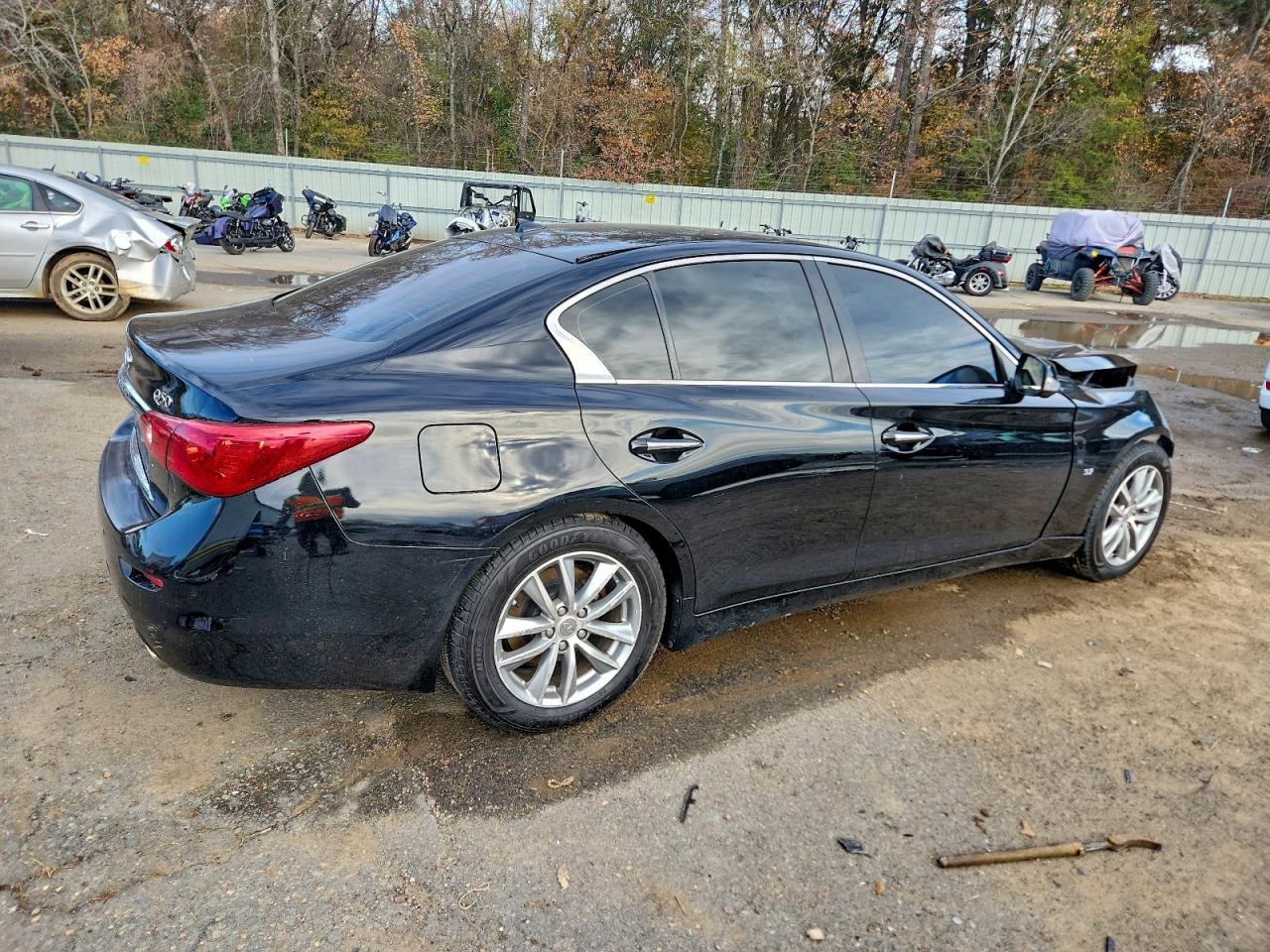 2015 INFINITI Q50 BASE photo 5