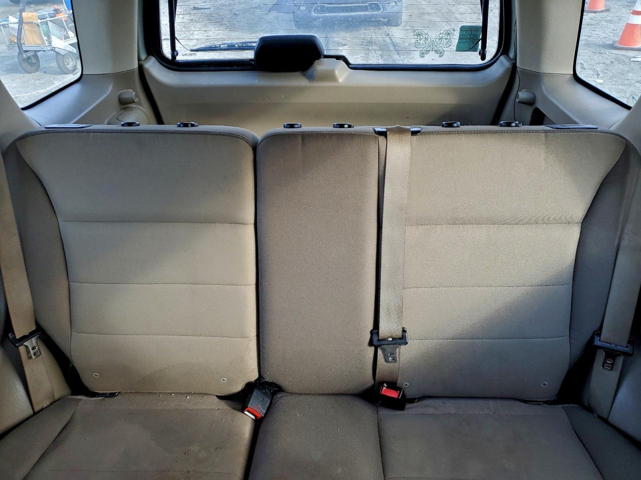 2005 FORD ESCAPE XLS photo 10