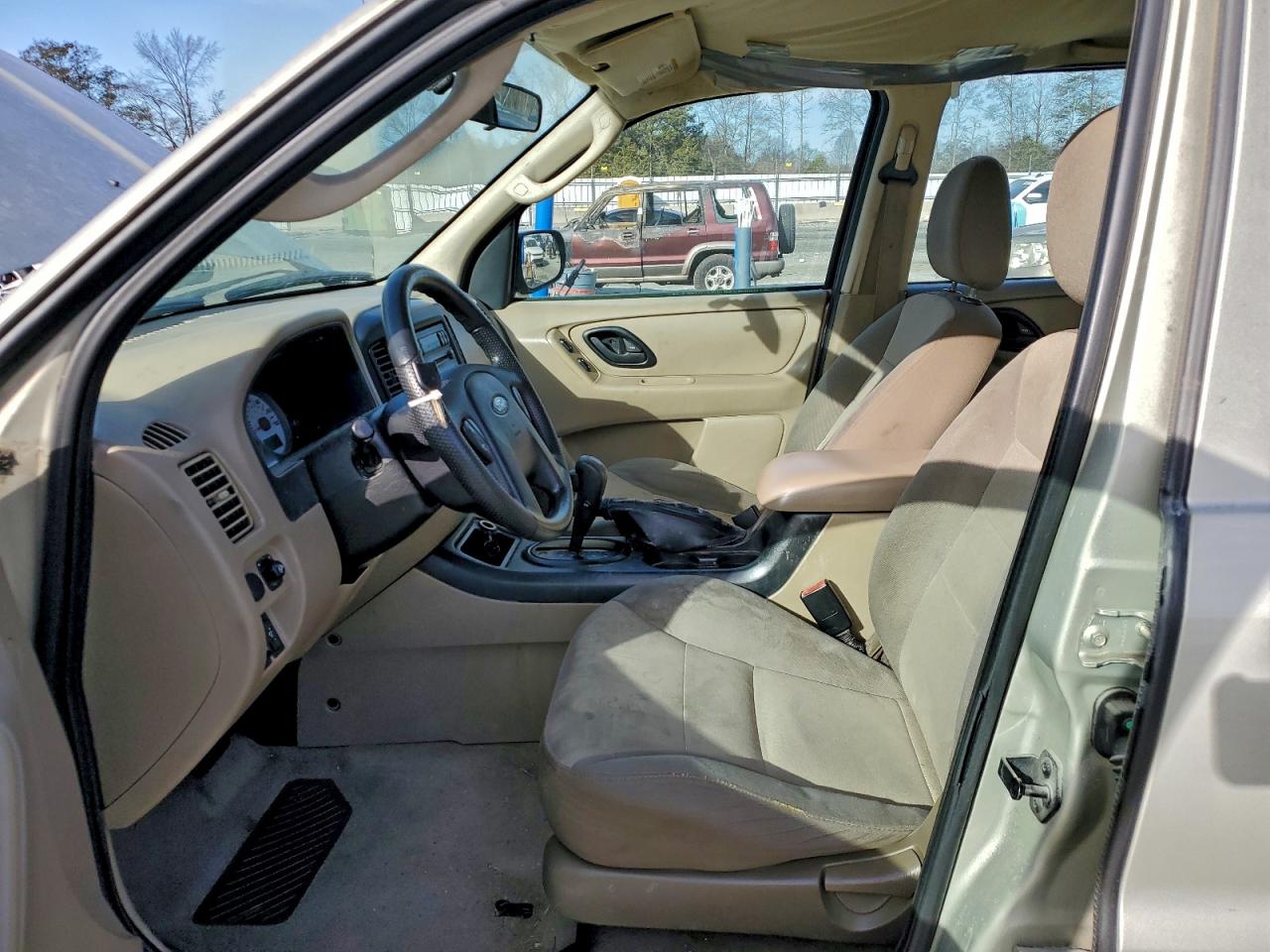 2005 FORD ESCAPE XLS photo 7