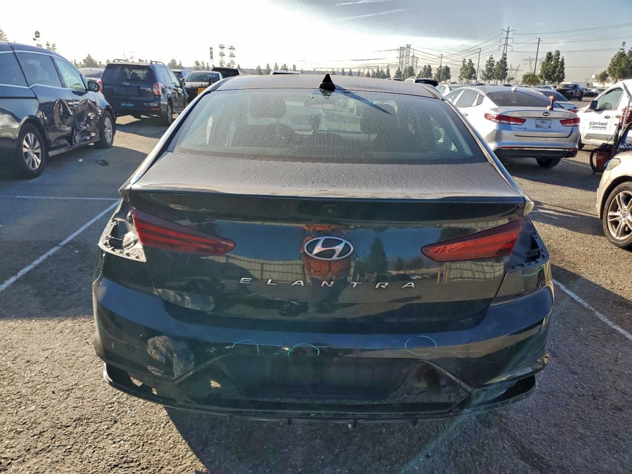 2019 HYUNDAI ELANTRA SEL photo 6