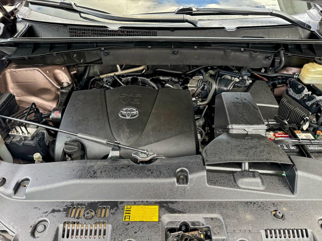 2017 TOYOTA HIGHLANDER SE photo 11