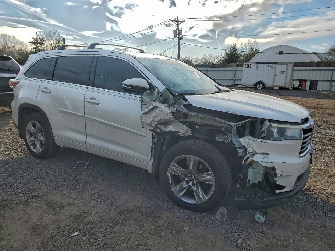 2016 TOYOTA HIGHLANDER LIMITED photo 4
