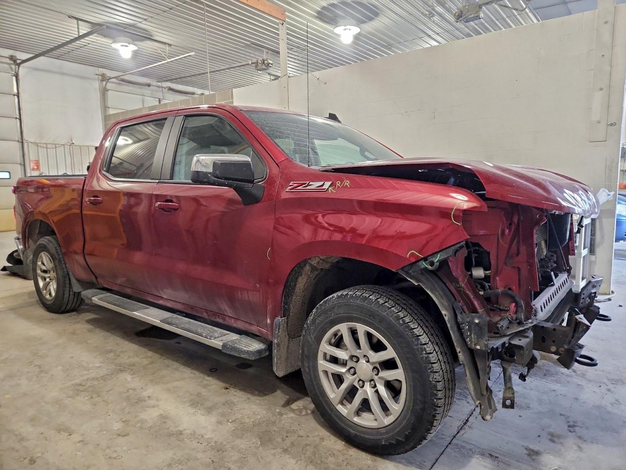 2019 CHEVROLET SILVERADO K1500 LT photo 4