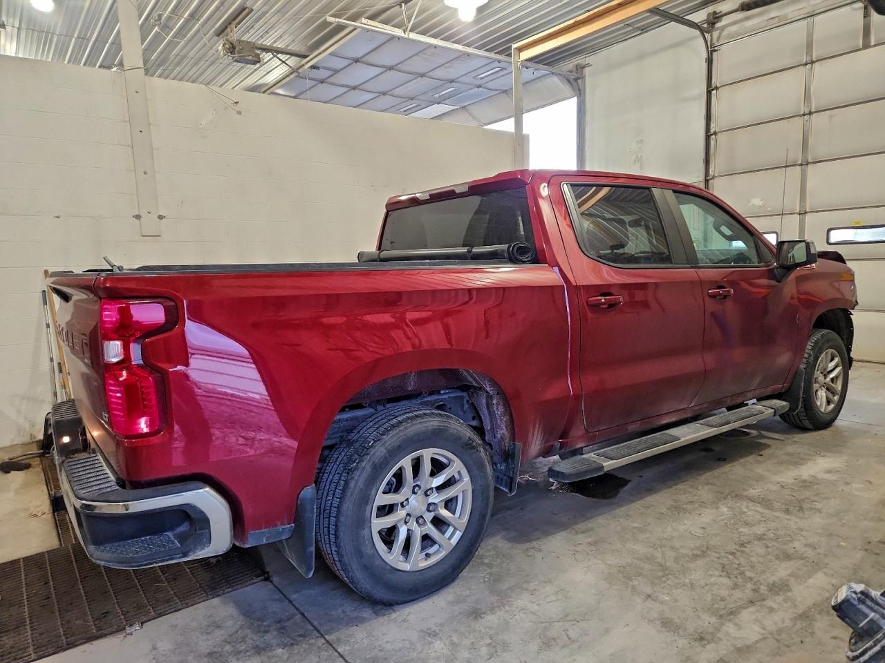 2019 CHEVROLET SILVERADO K1500 LT photo 3