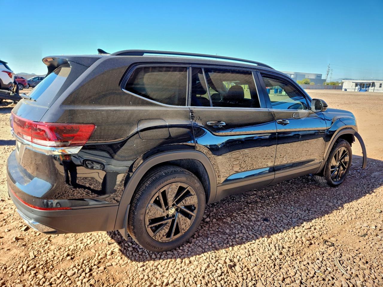 2024 VOLKSWAGEN ATLAS SE photo 3