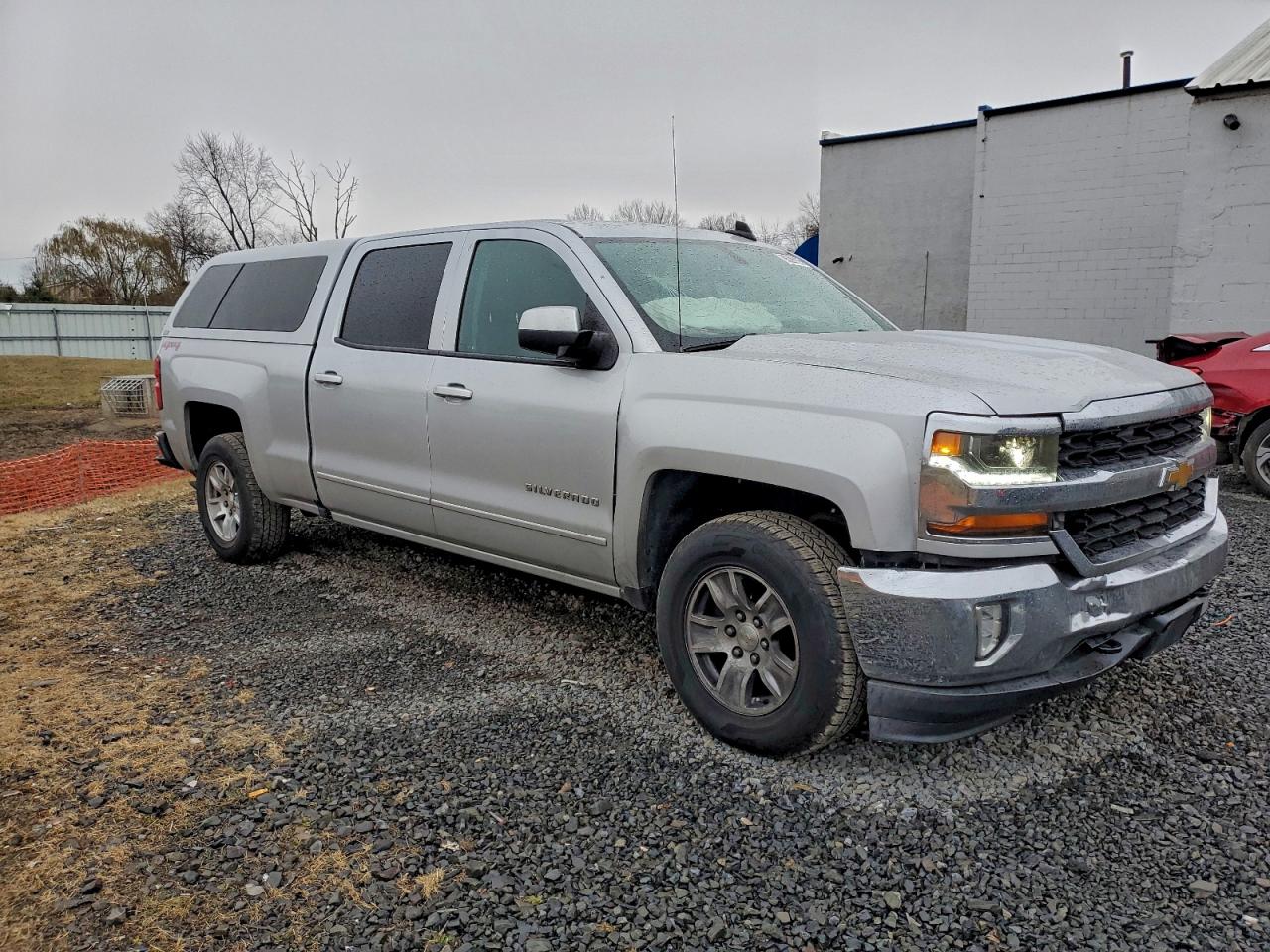 2017 CHEVROLET SILVERADO K1500 LT photo 4