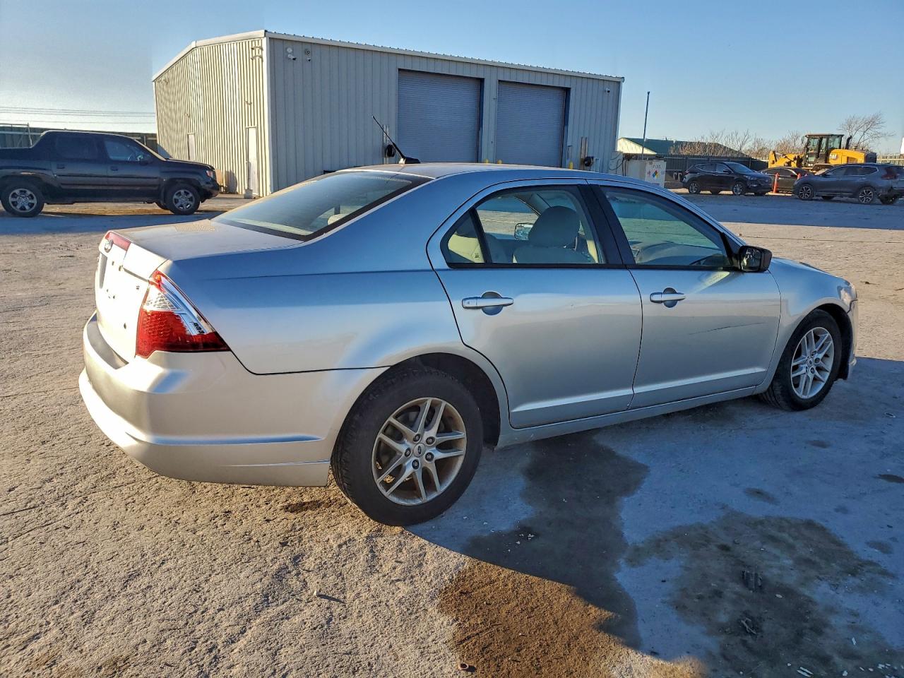 2011 FORD FUSION S photo 3