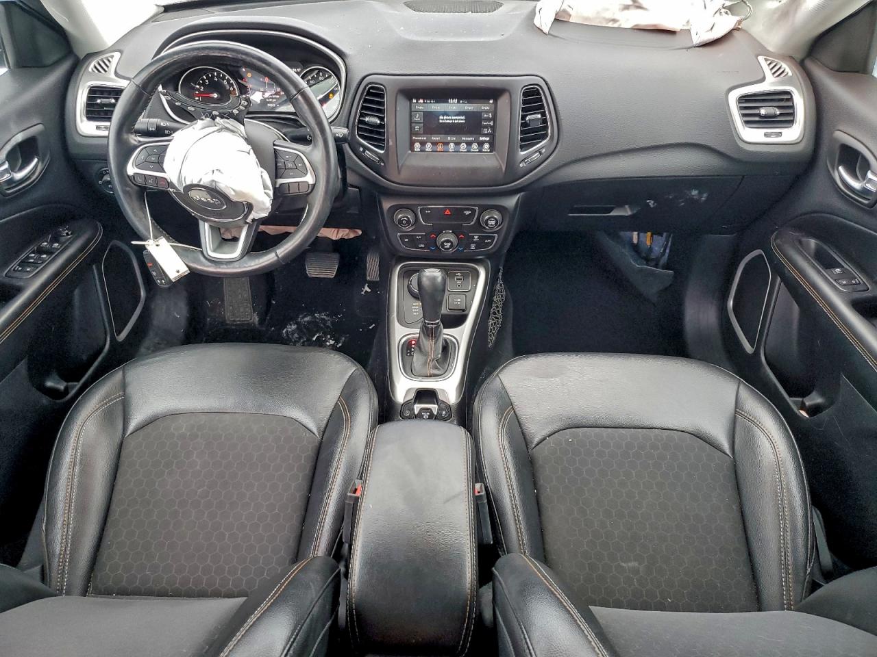 2019 JEEP COMPASS LATITUDE photo 8