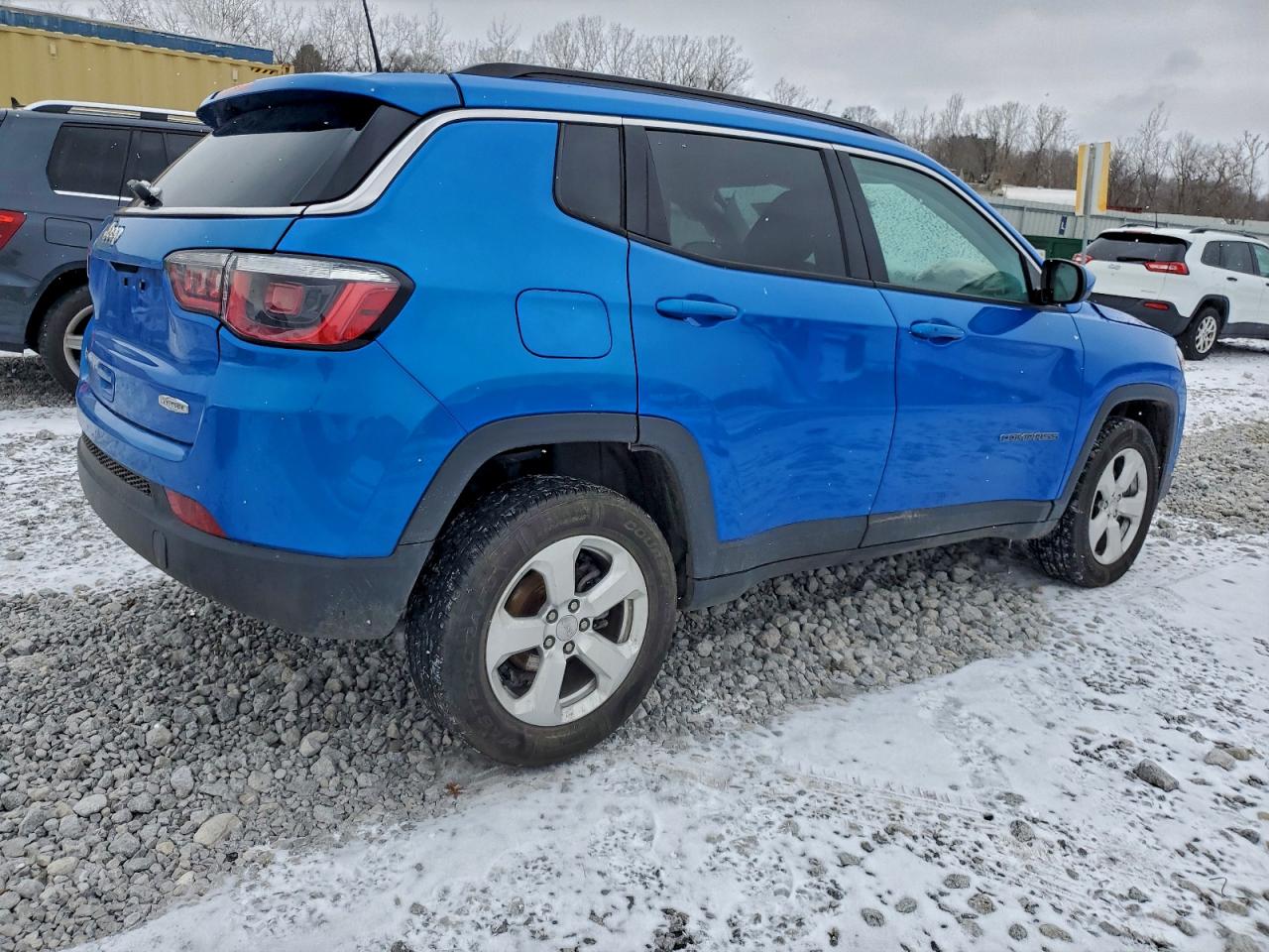 2019 JEEP COMPASS LATITUDE photo 3
