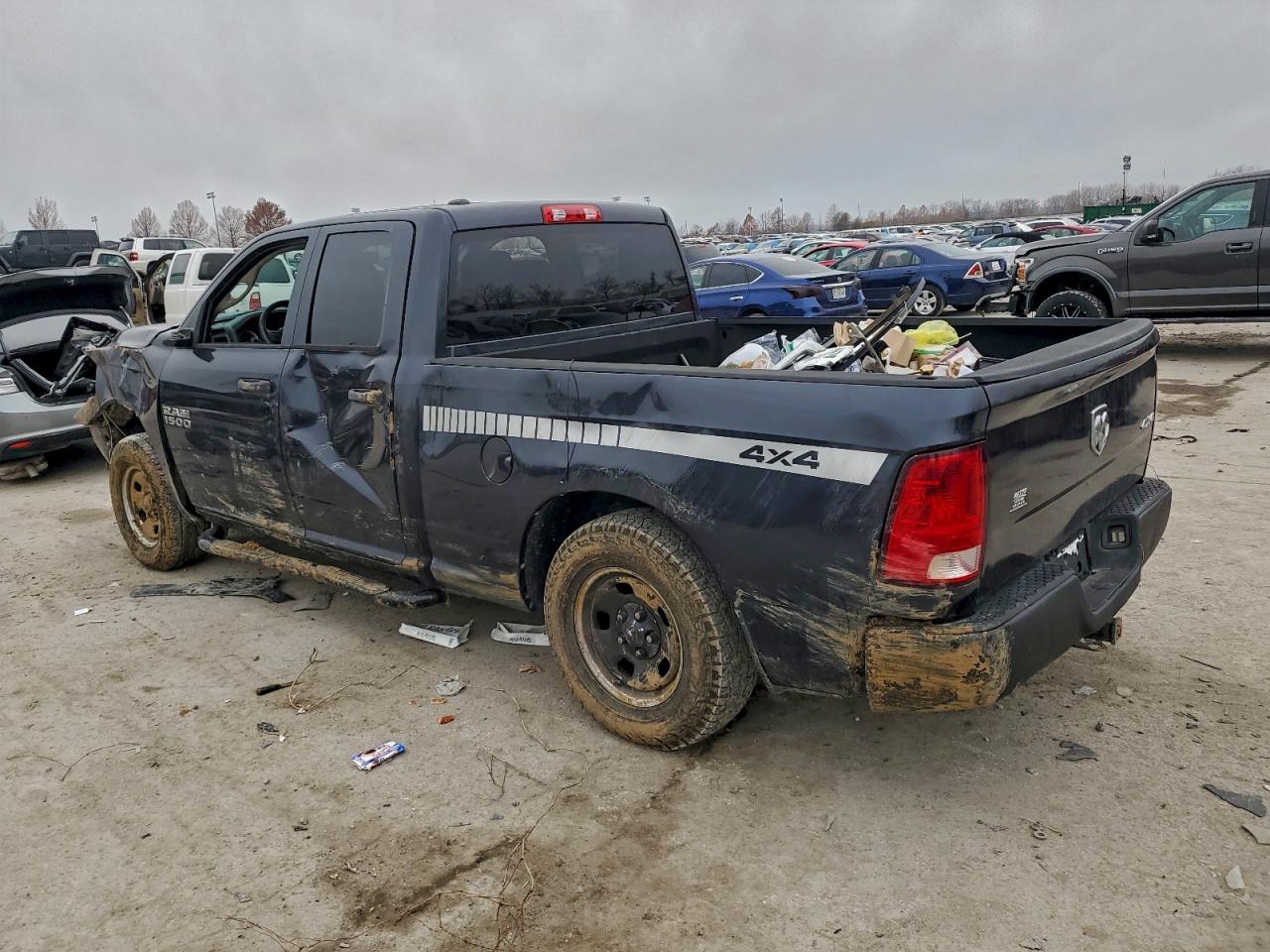 2013 RAM 1500 ST photo 2