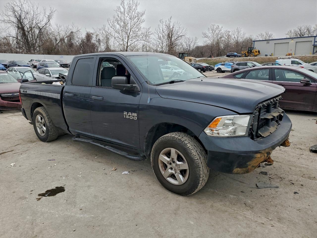 2013 RAM 1500 ST photo 4