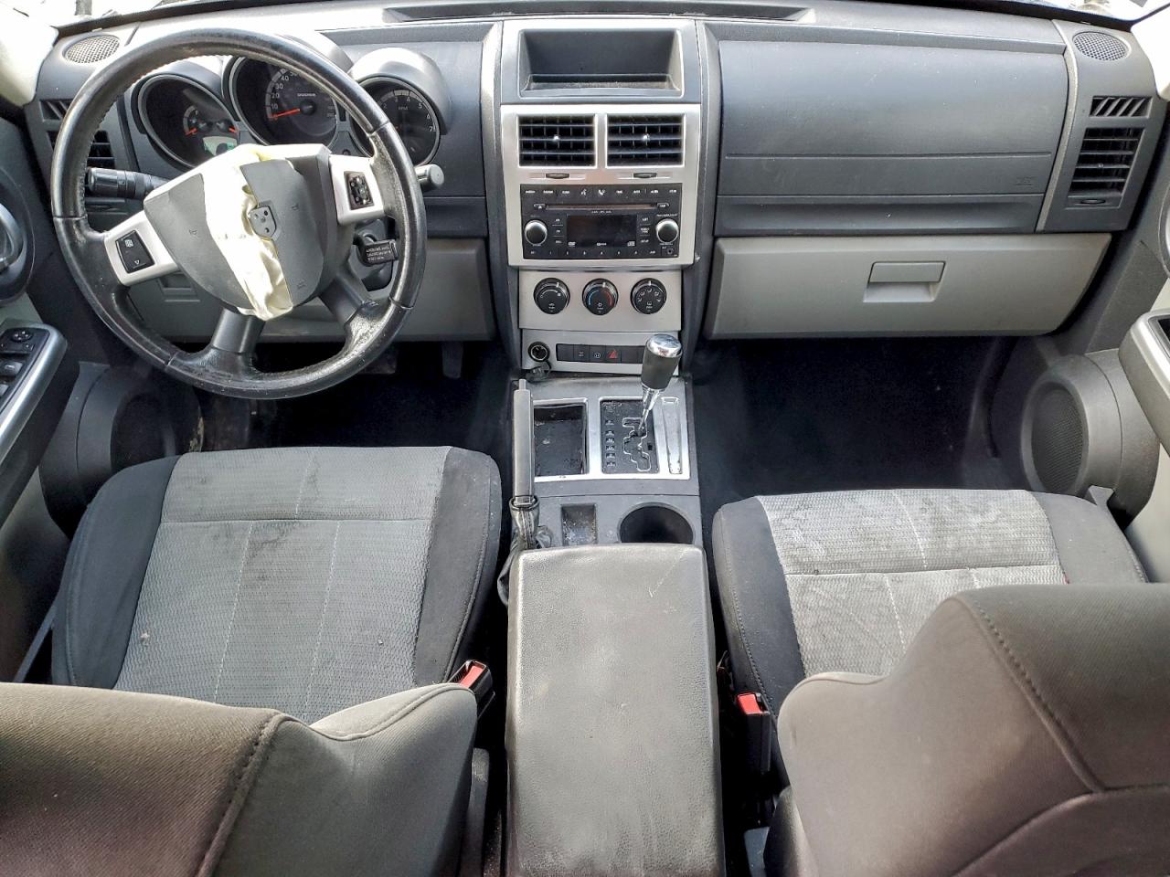 2008 DODGE NITRO SLT photo 8
