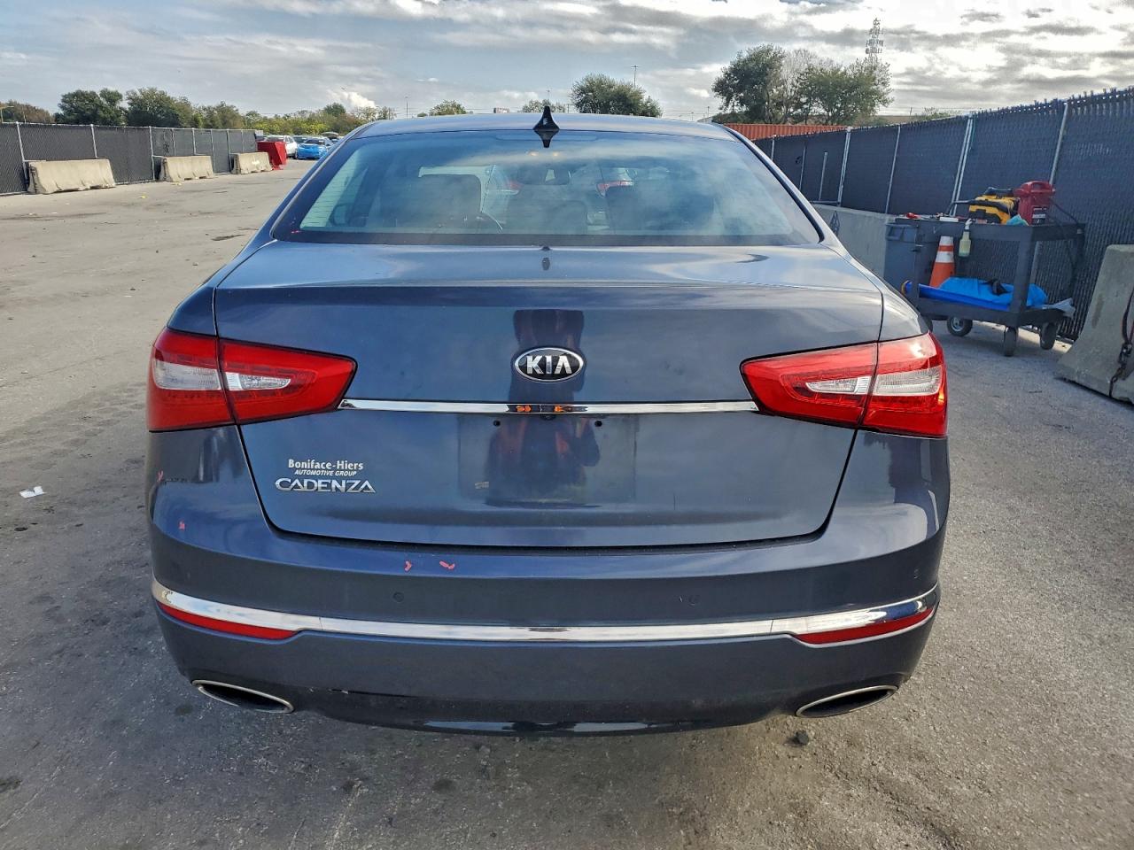 2014 KIA CADENZA PREMIUM photo 6