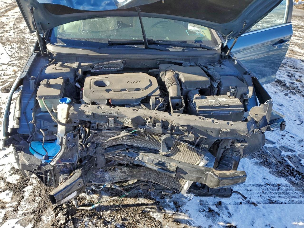 2017 HYUNDAI SONATA SE photo 11