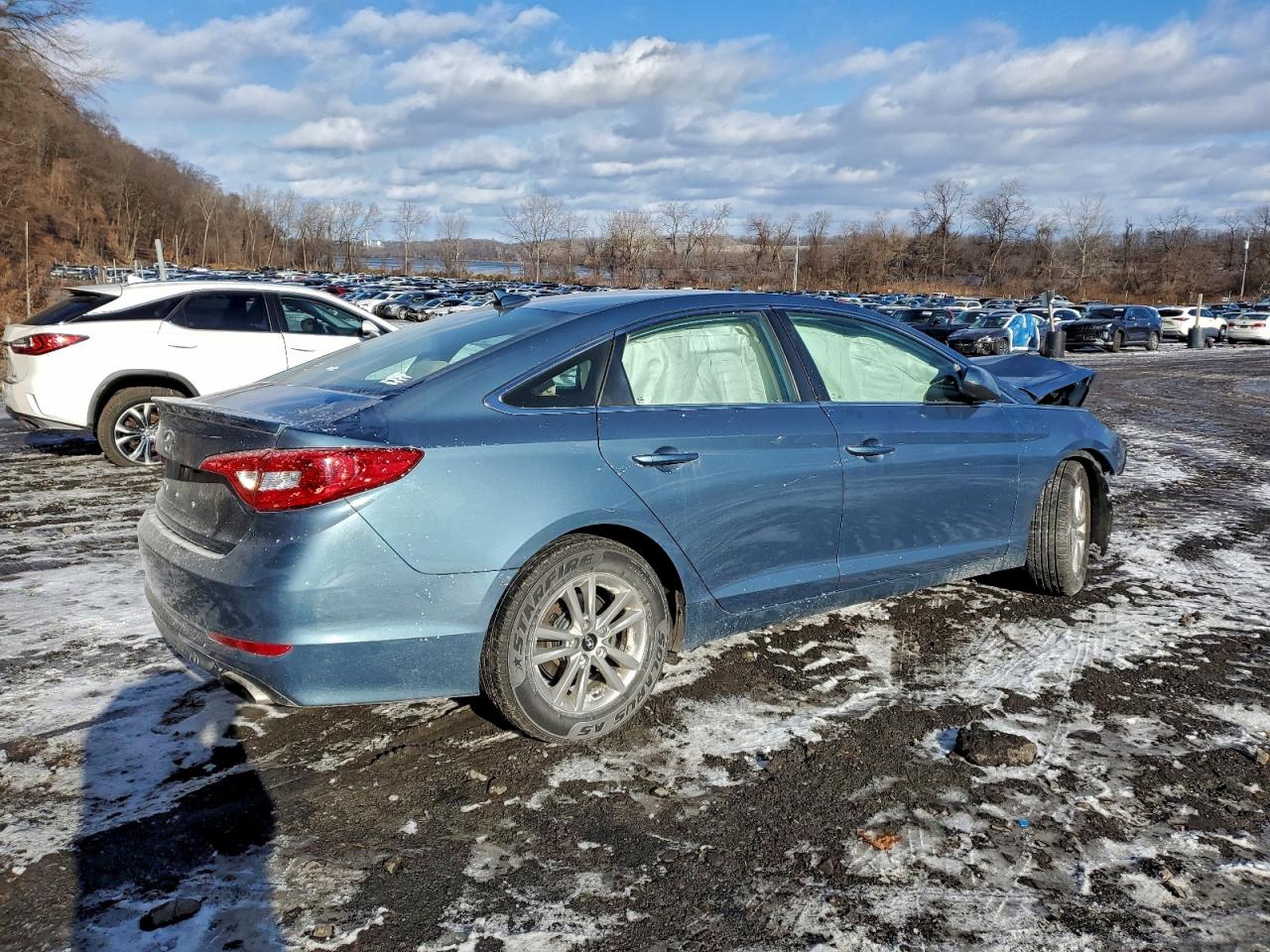 2017 HYUNDAI SONATA SE photo 3