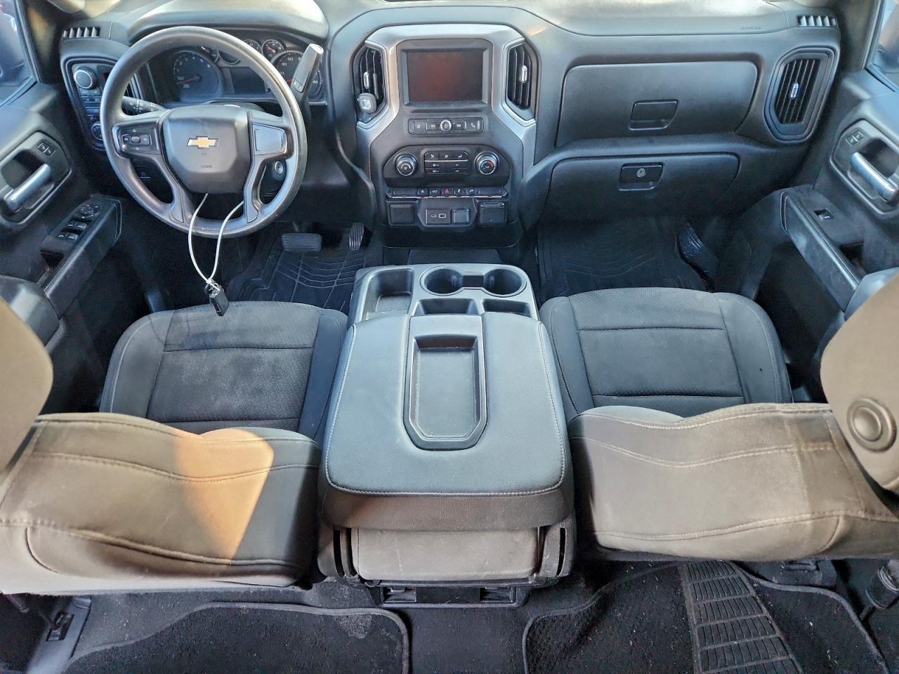 2021 CHEVROLET SILVERADO K1500 CUSTOM photo 8