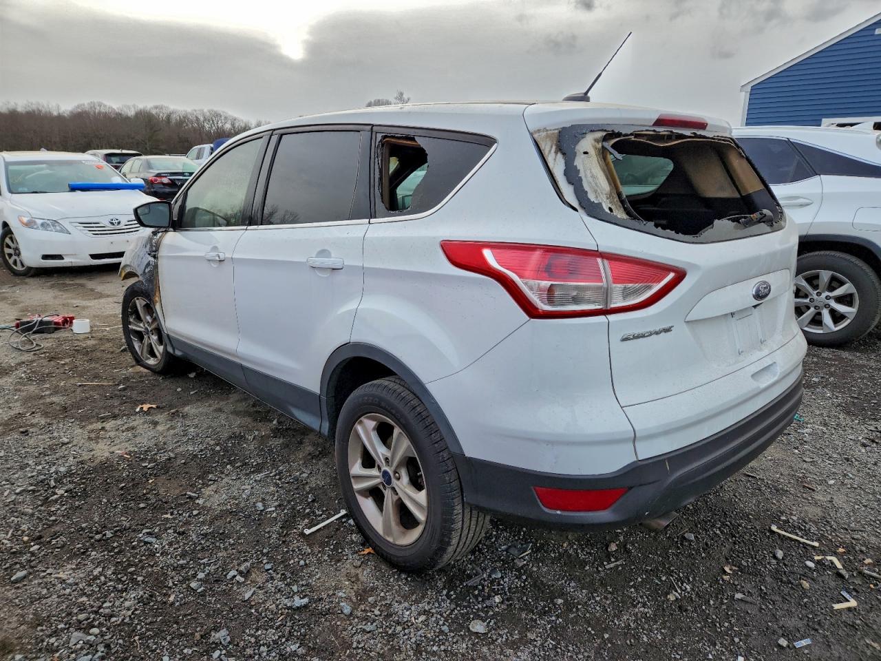 2014 FORD ESCAPE SE photo 2