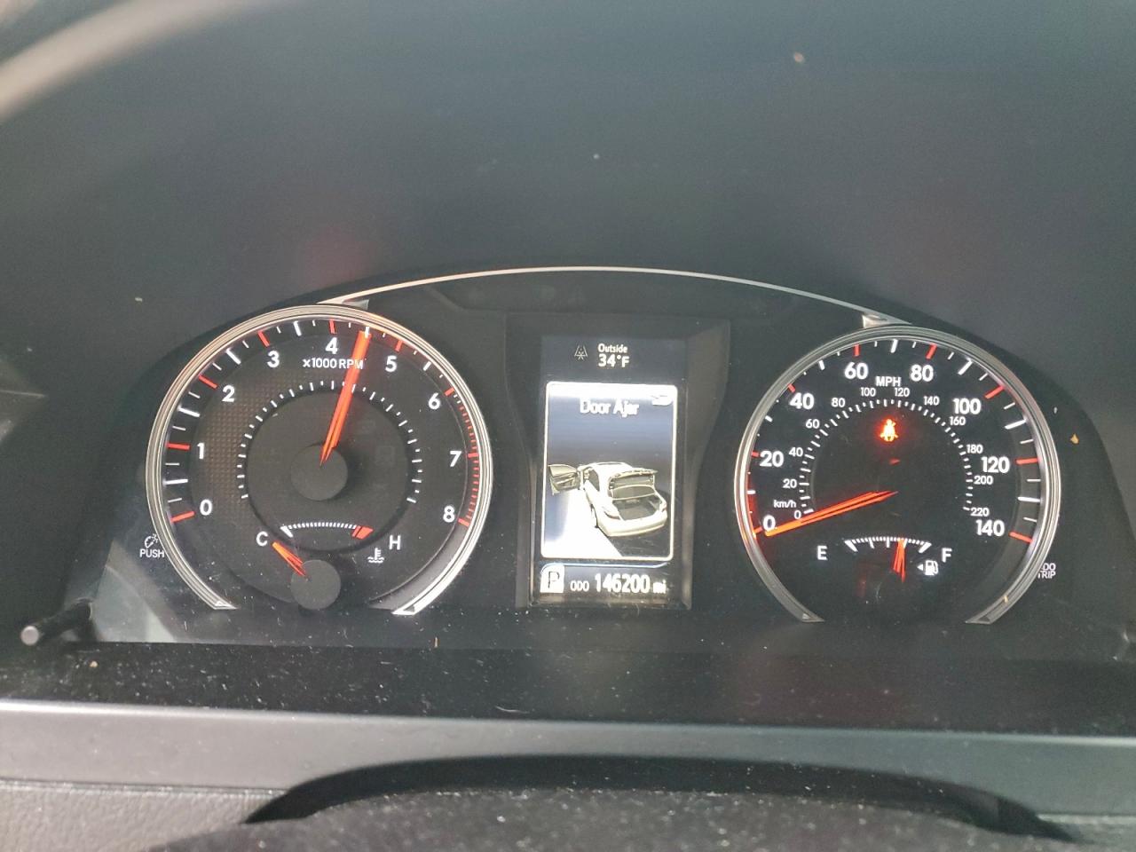 2016 TOYOTA CAMRY LE photo 9