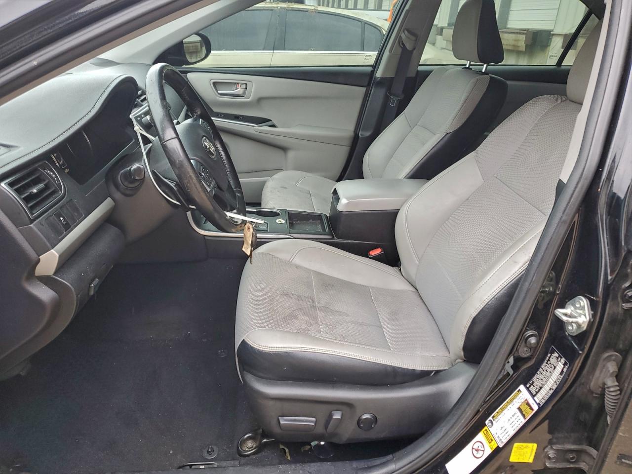 2016 TOYOTA CAMRY LE photo 7