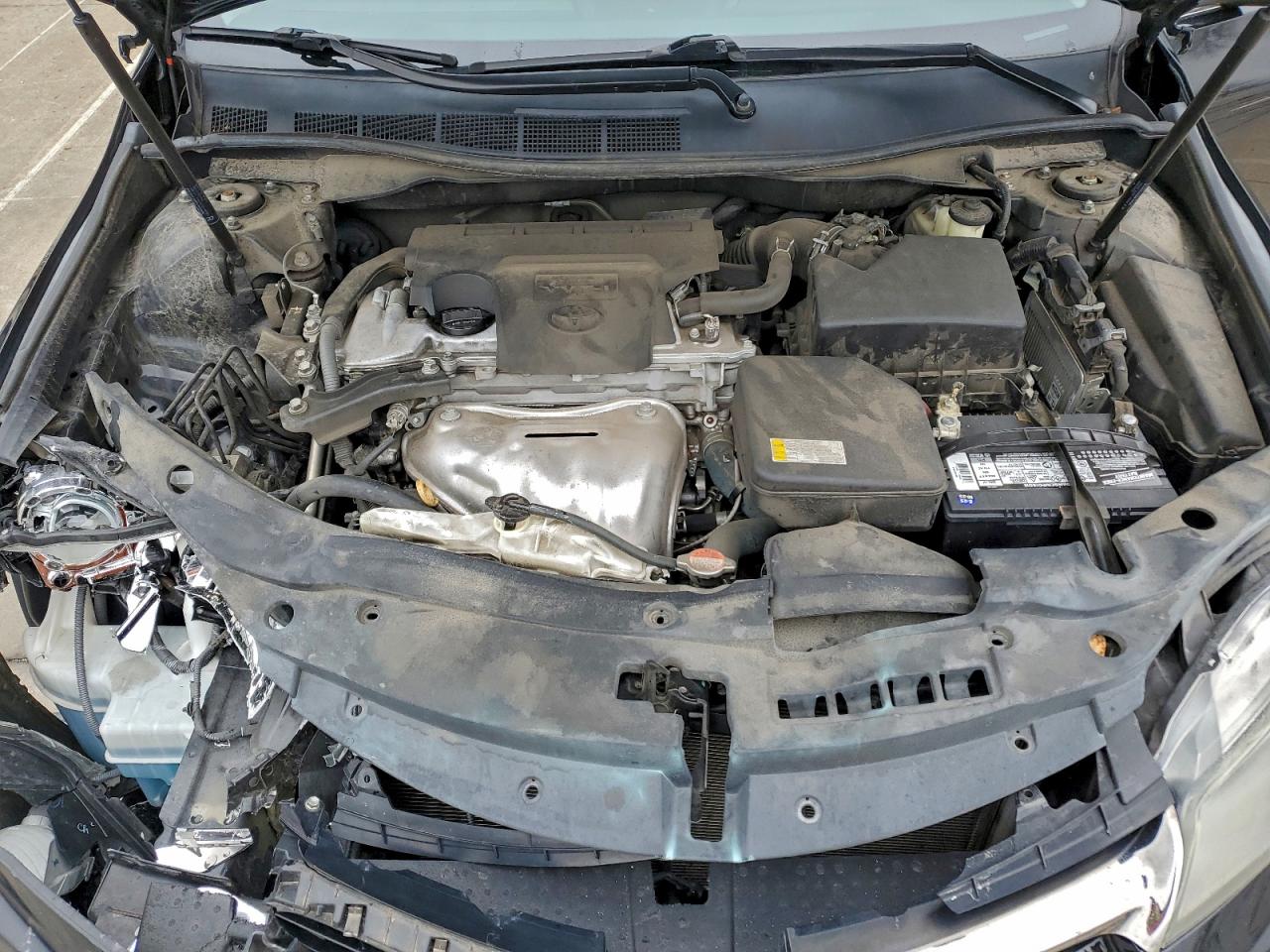 2016 TOYOTA CAMRY LE photo 11
