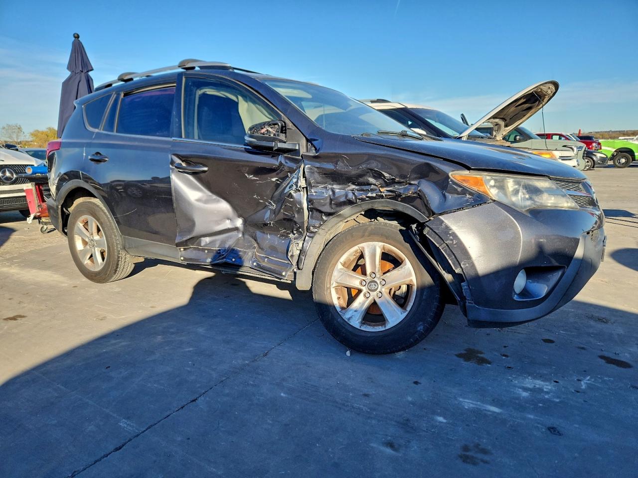 2013 TOYOTA RAV4 XLE photo 7