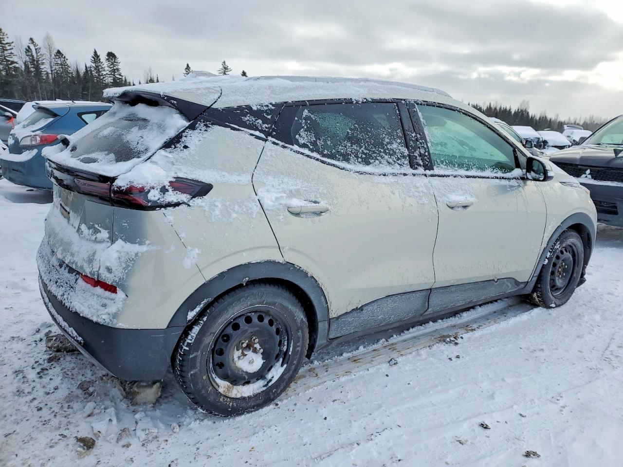 2023 CHEVROLET BOLT EUV LT photo 3