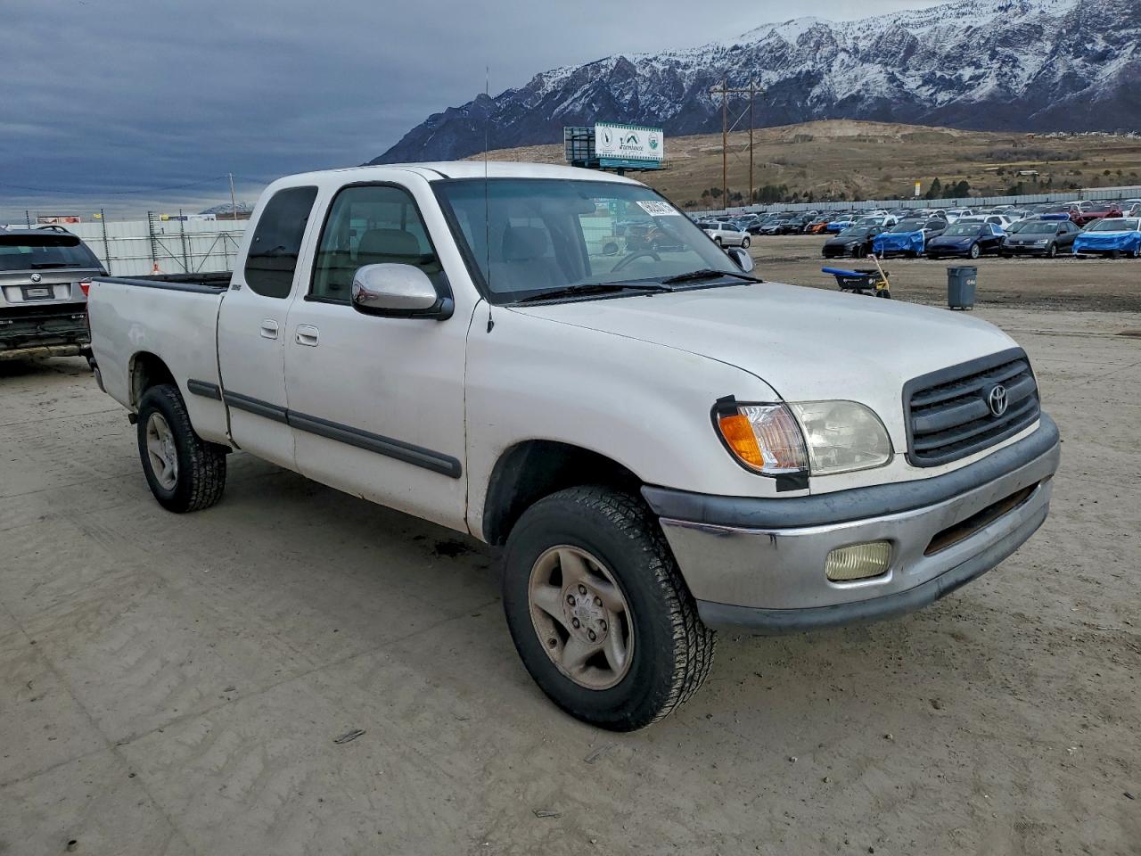 2001 TOYOTA TUNDRA photo 7