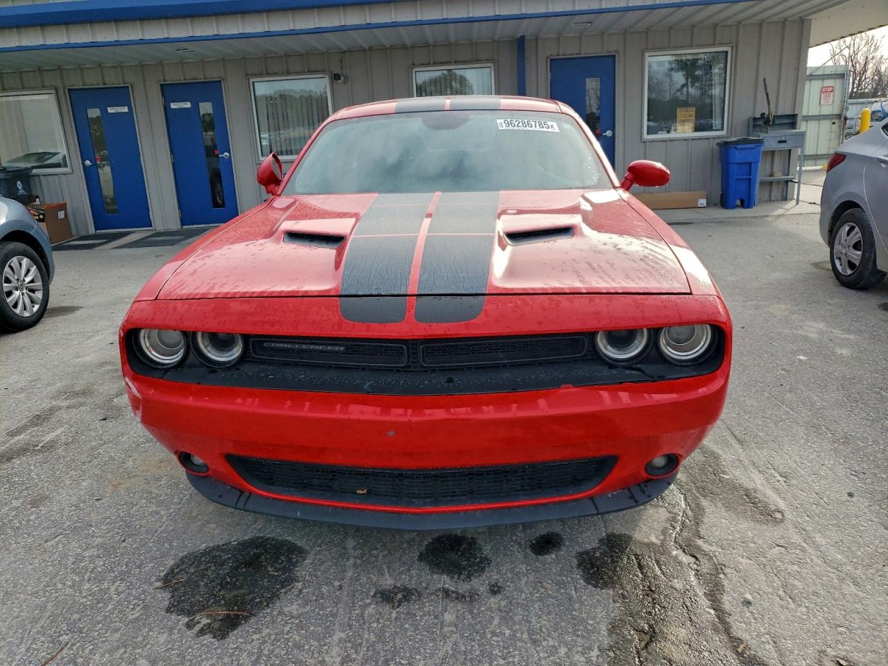 2016 DODGE CHALLENGER SXT photo 5