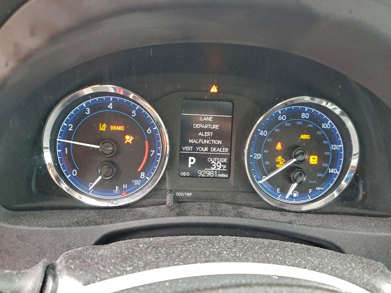 2017 TOYOTA COROLLA L photo 9