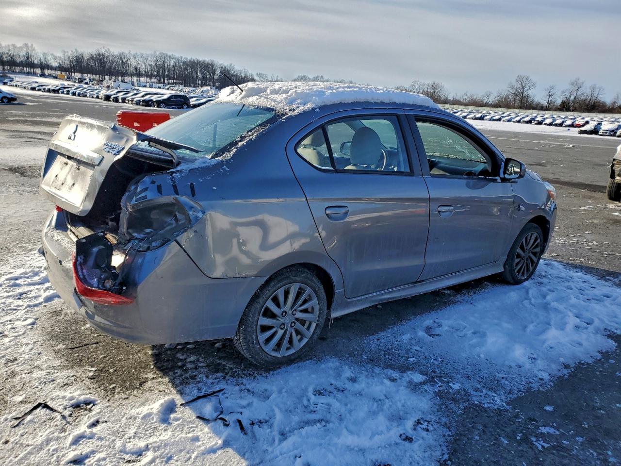 2018 MITSUBISHI MIRAGE G4 ES photo 3