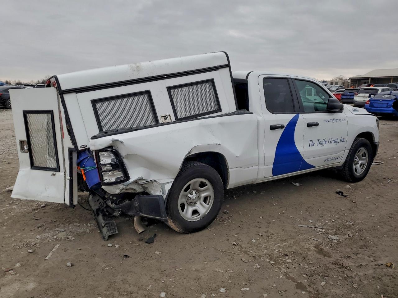 2023 RAM 1500 TRADESMAN UTILITY / SERVICE TRUCK photo 3