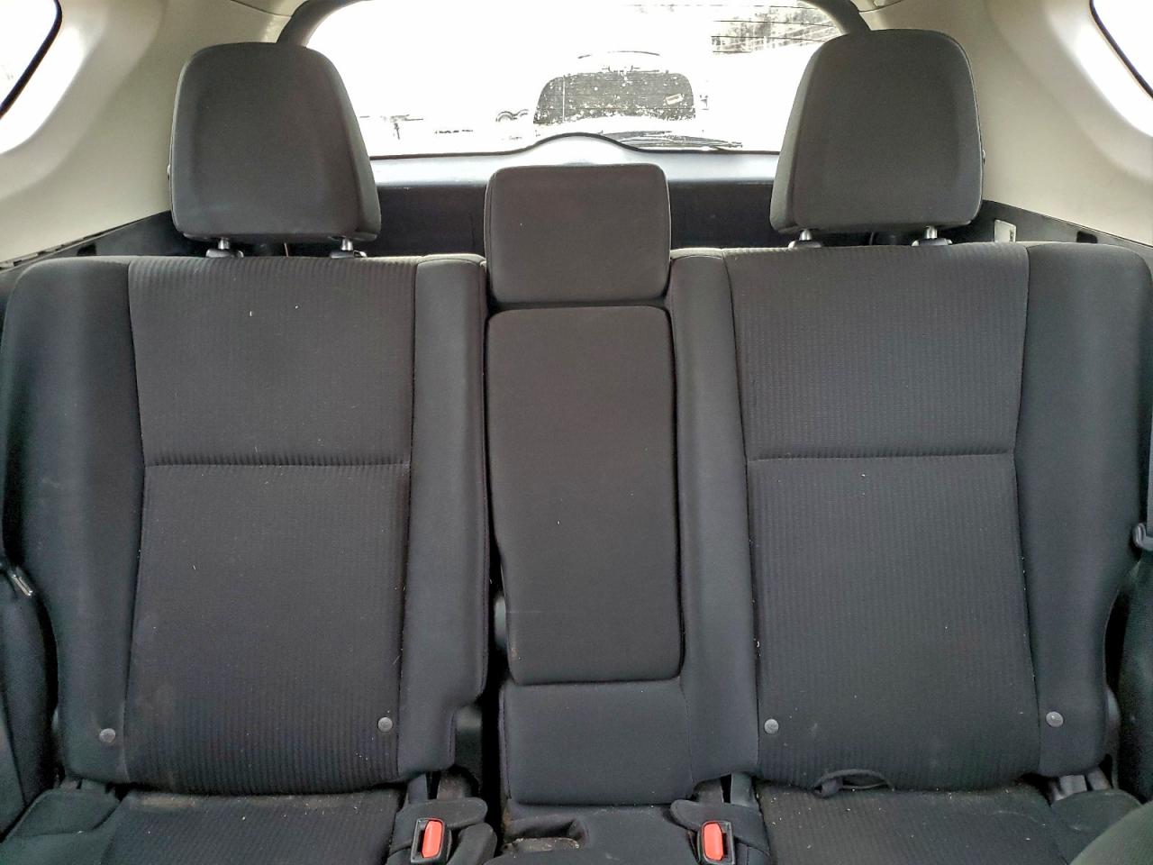 2016 TOYOTA RAV4 LE photo 10