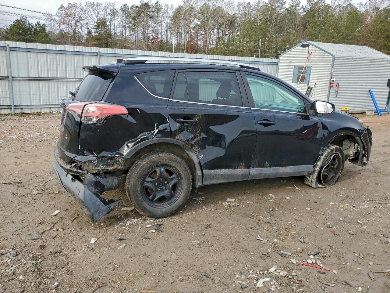 2016 TOYOTA RAV4 LE photo 3